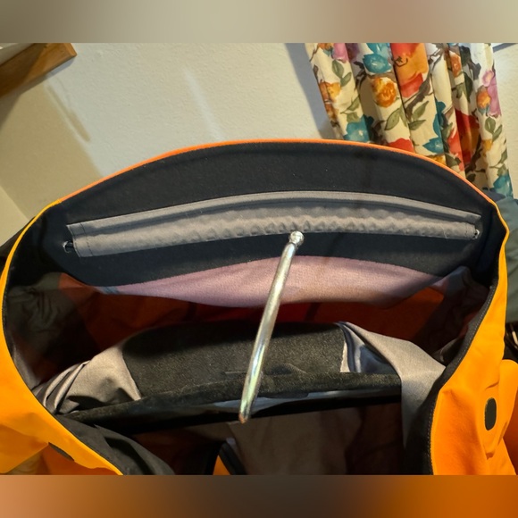 Mens Arcteryx PROFESSIONAL USE ALPINE GUIDE JACKET Goretex Waterproof Jacket 3XL - Picture 14 of 16